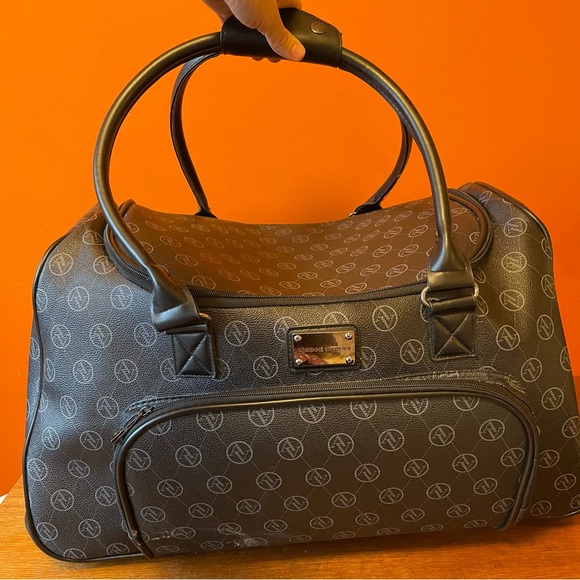 Adrienne Vittadini Duffel Roller Luggage, In Line Skate Wheels Luxury Travel Bag - Picture 3 of 10